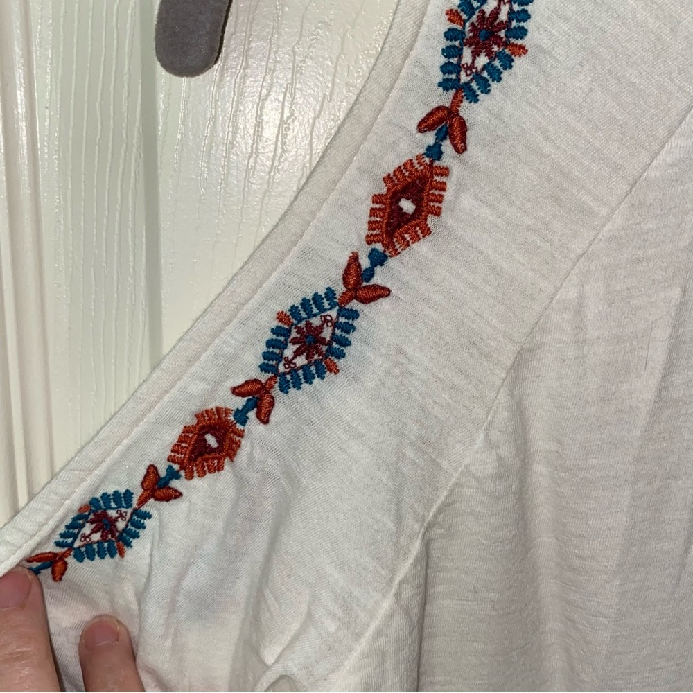 LOFT Floral Embroidered Open Shoulder Top - Picture 4 of 8